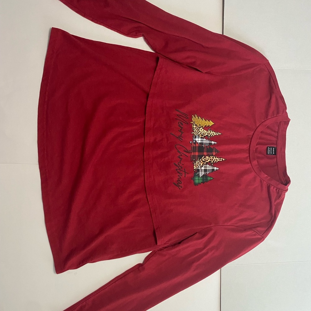 SHEIN Red Long Sleeve Holiday Tee‎